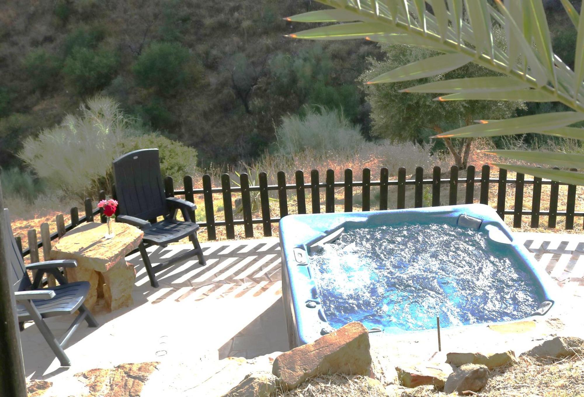 Private Detached Chalet With Own Jacuzzi Mi Dushi Tolox Exterior photo